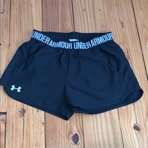 UNDER ARMOUR ATHLETIC SHORTS